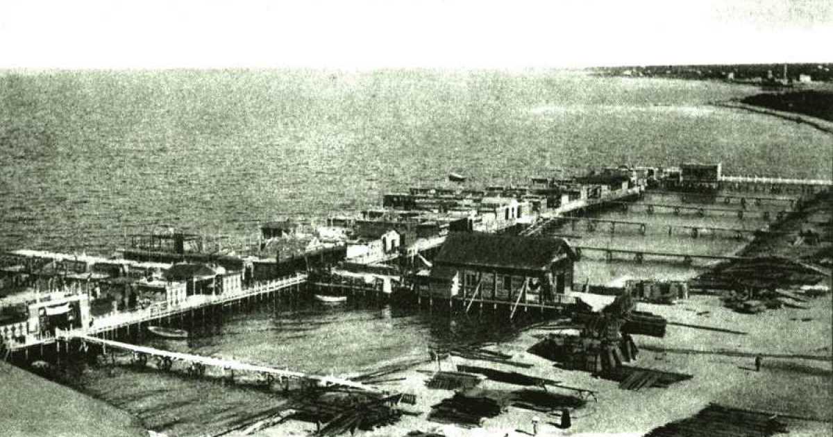 La storia delle "baracche", i lidi sospesi su un mare che Bari un tempo poteva toccare